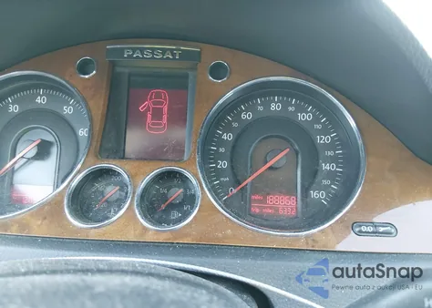 2008 Volkswagen Passat Lux z USA, uszkodzony, nr VIN WVWEK73C78E209992